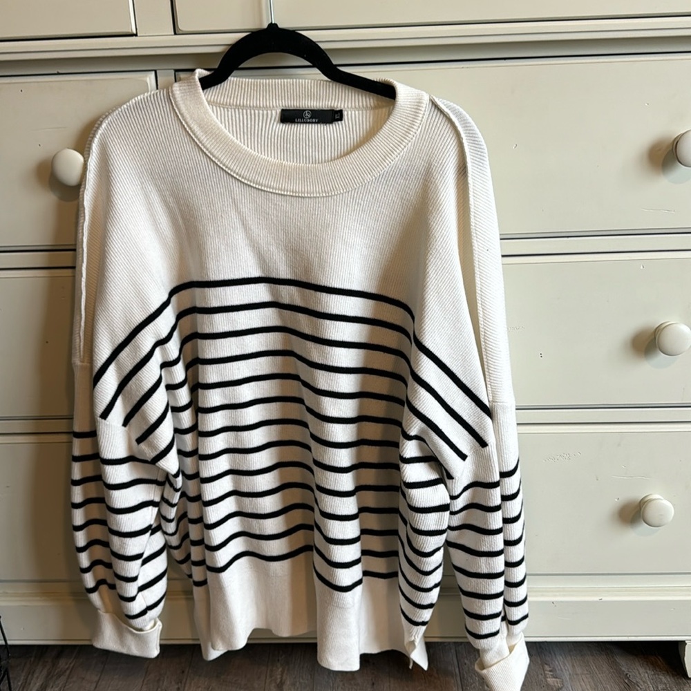 Black white stripe sweater